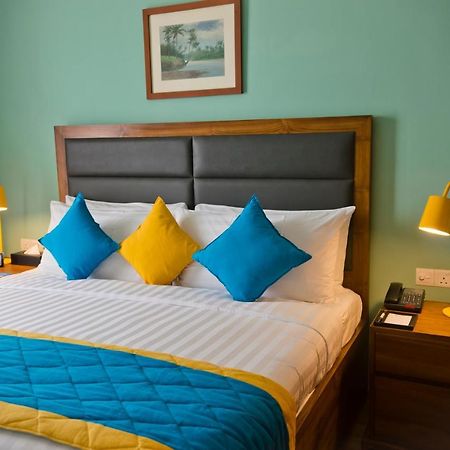 Ocean Edge Suites & Hotel Colombo Exterior foto