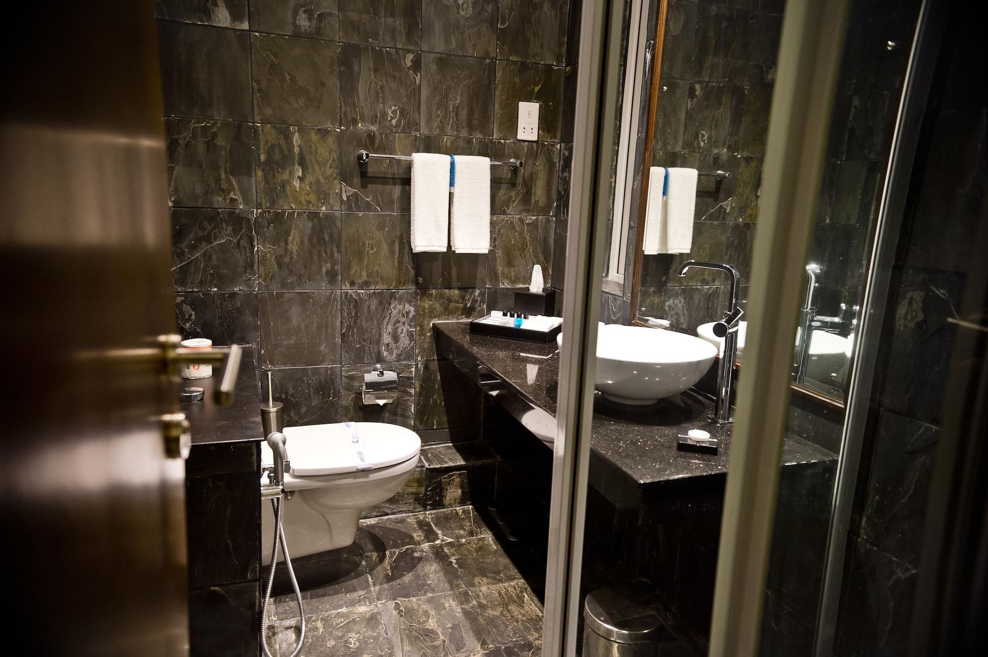 Ocean Edge Suites & Hotel Colombo Exterior foto