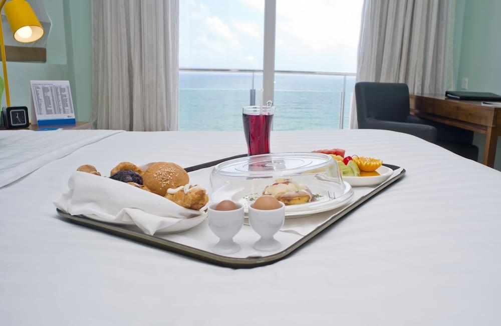 Ocean Edge Suites & Hotel Colombo Exterior foto