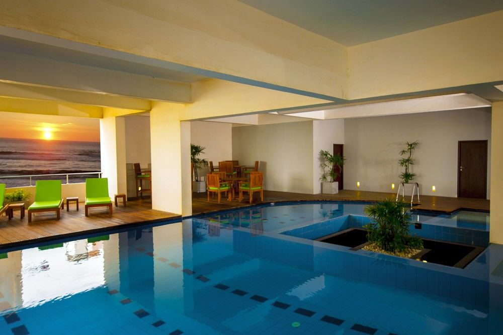 Ocean Edge Suites & Hotel Colombo Exterior foto