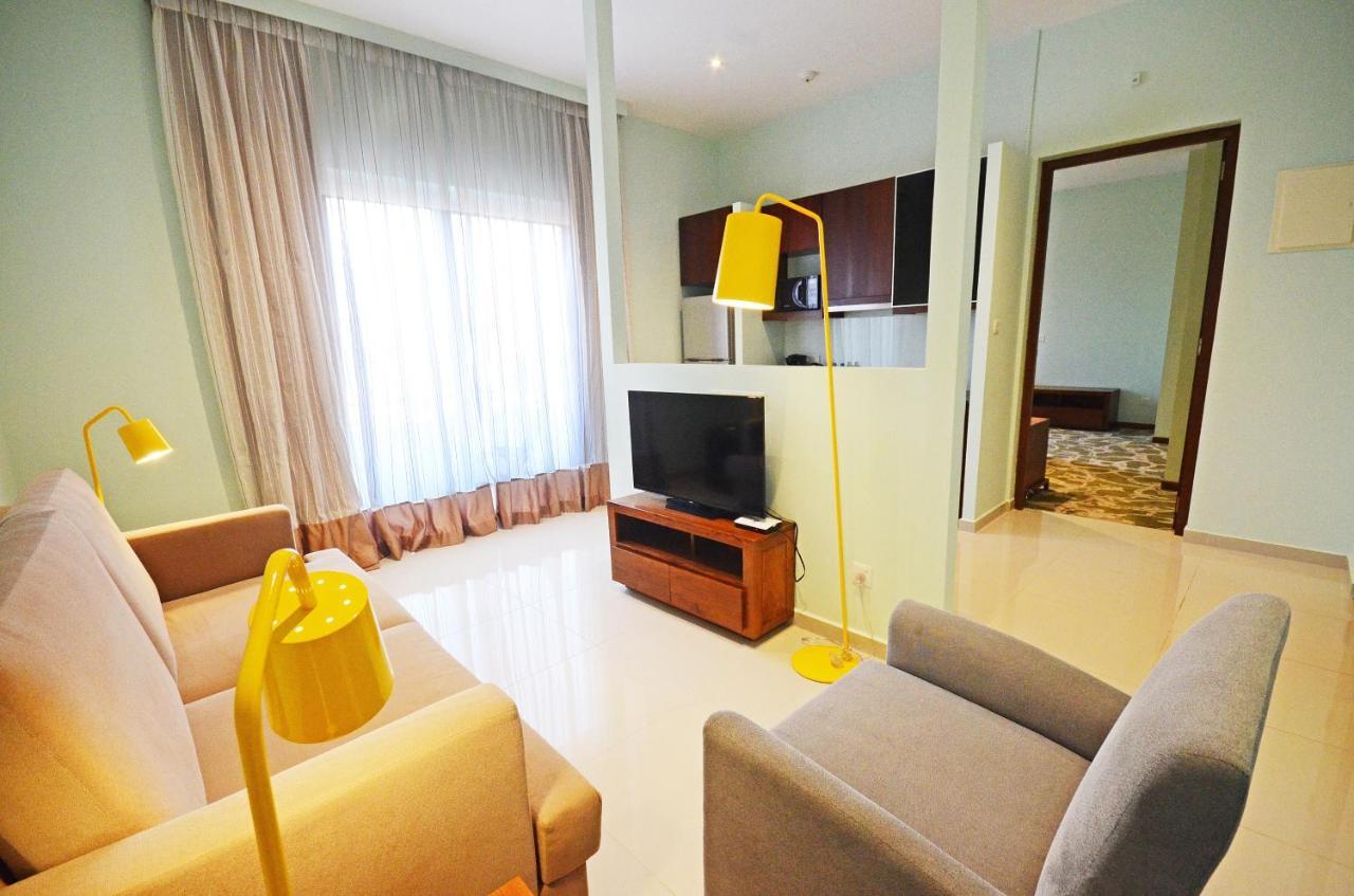 Ocean Edge Suites & Hotel Colombo Exterior foto