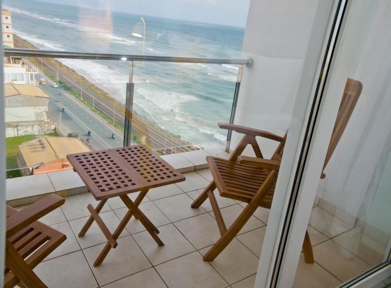 Ocean Edge Suites & Hotel Colombo Exterior foto